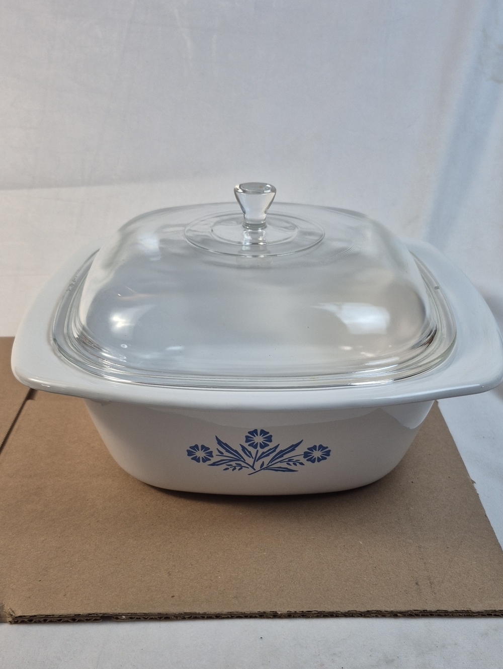 Vintage Corning Ware Blue Cornflower Dutch Oven P-34-B 20 cups with Lid
